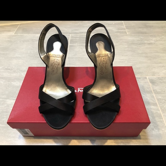 Salvatore Ferragamo Fabric Black Sandal - Picture 4 of 7